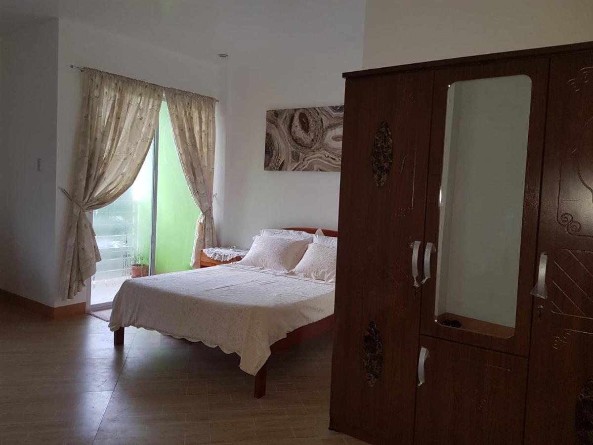 Coombsguesthouse Siquijor Exteriör bild
